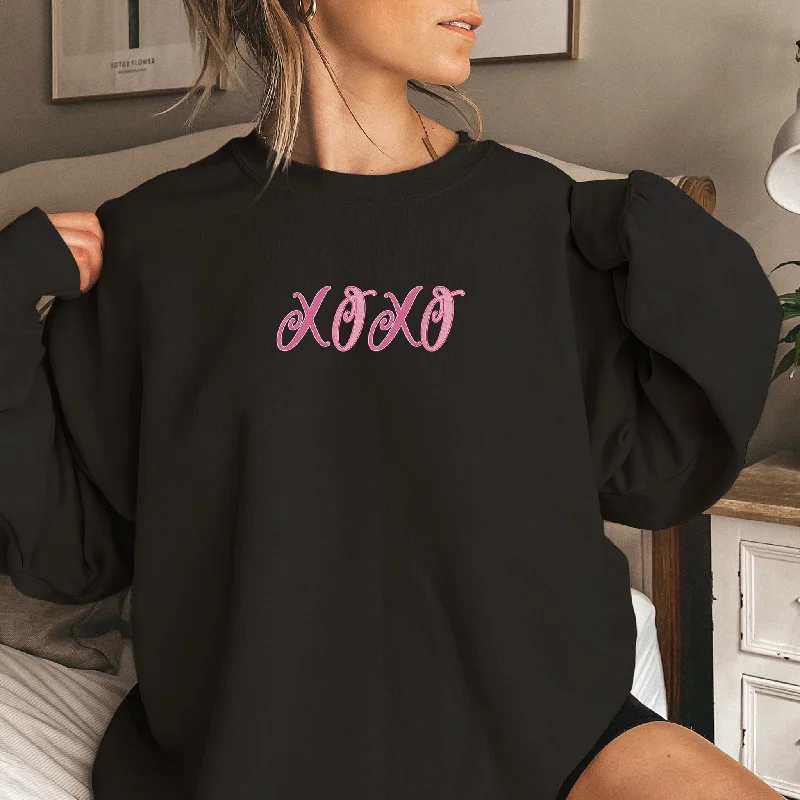 XOXO Embroidered Comfy Valentine Crewneck Sweater, Perfect Valentine's Day GiftazsDF for Her or Teachers, ES022